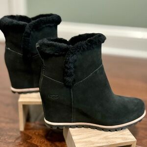 Ugg Seyline Heel Boots